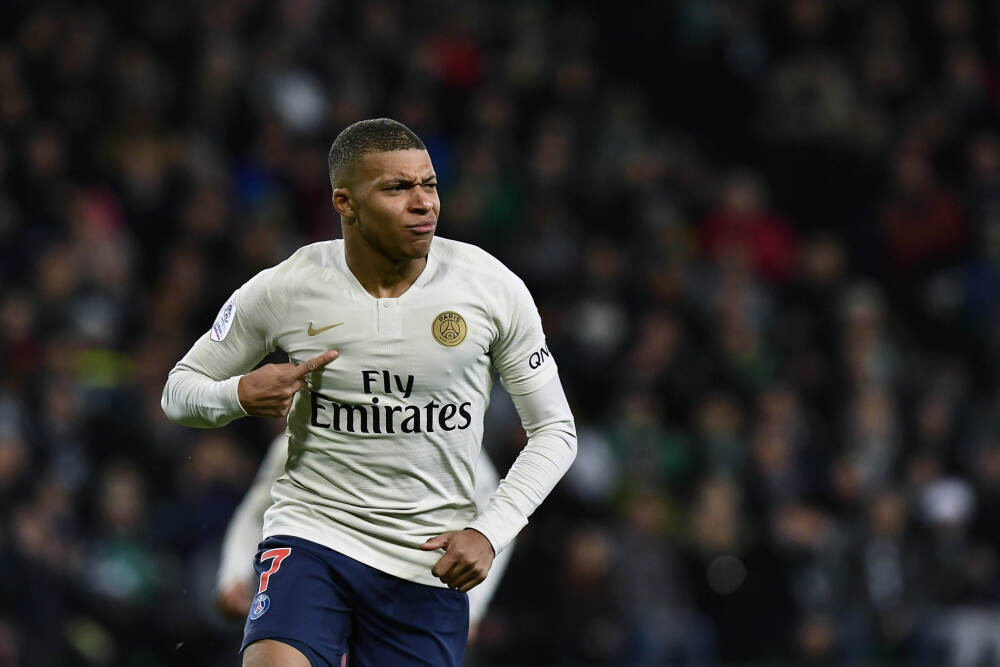 行业研究机构：2029年全球光模块市场规模有望突破370亿美元，1.6T光模块将于2025年进入商用元年